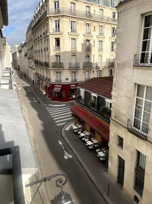 Paris Luxury Family Getaway Apartment