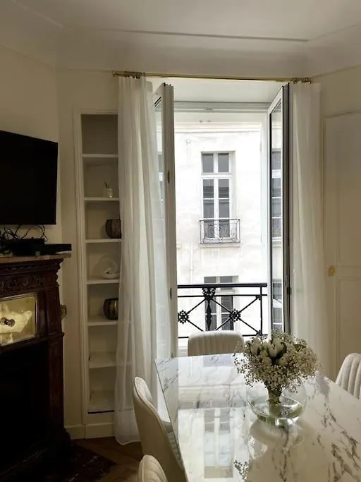 Paris Luxury Family Getaway Apartment