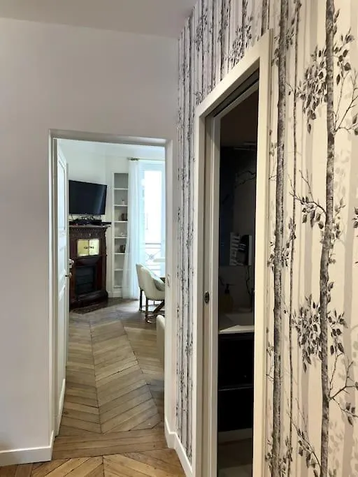 Paris Luxury Family Getaway Apartment