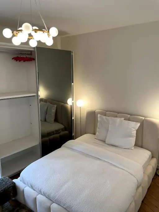 Paris Luxury Family Getaway Apartment