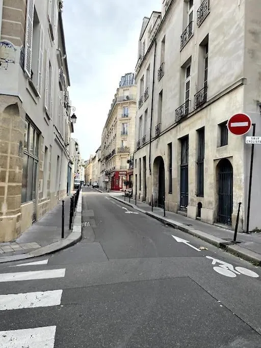 Paris Luxury Family Getaway Apartment